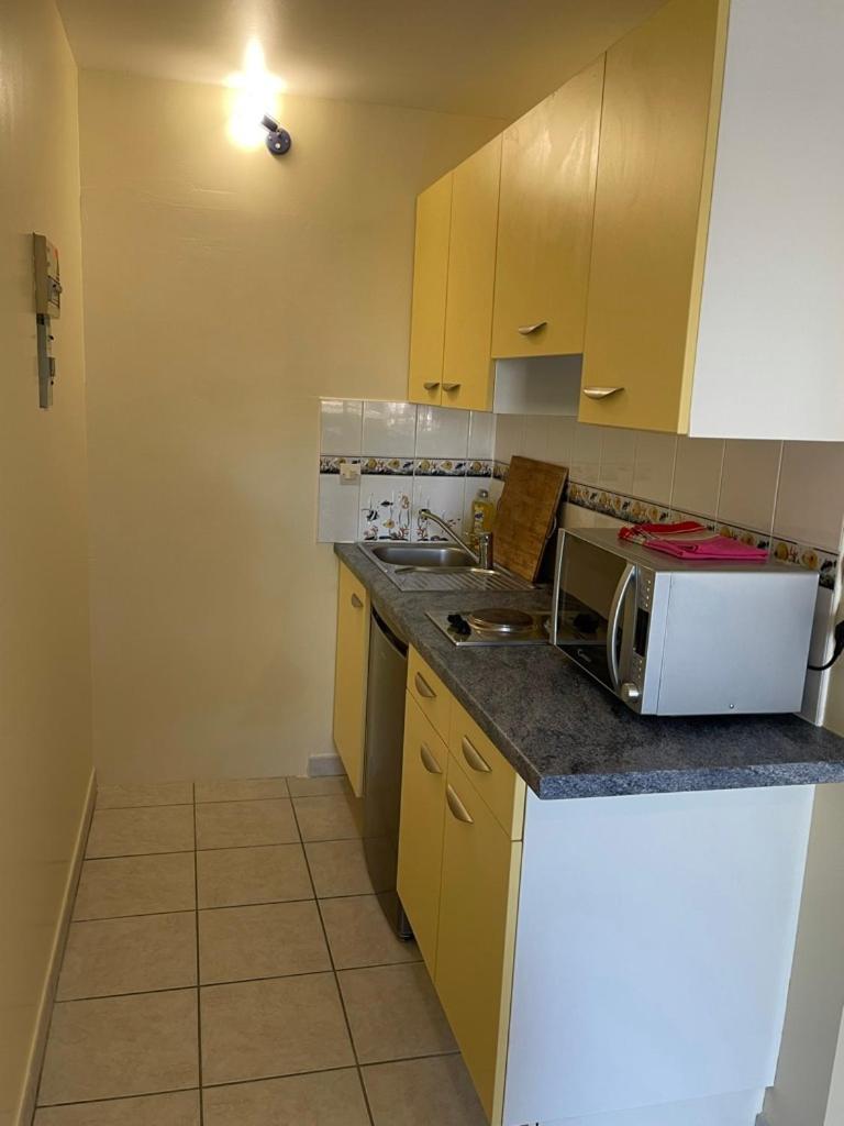 Appartement Ou Studio En Hyper Centre, Pour La Plage Et La Rue Pietonne Il Suffit De Traverser La Rue , Voir La Photo Principale Andernos-les-Bains Eksteriør billede